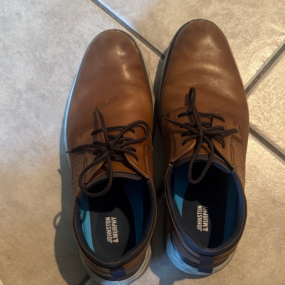 Johnston & Murphy Tan Leather Derbys